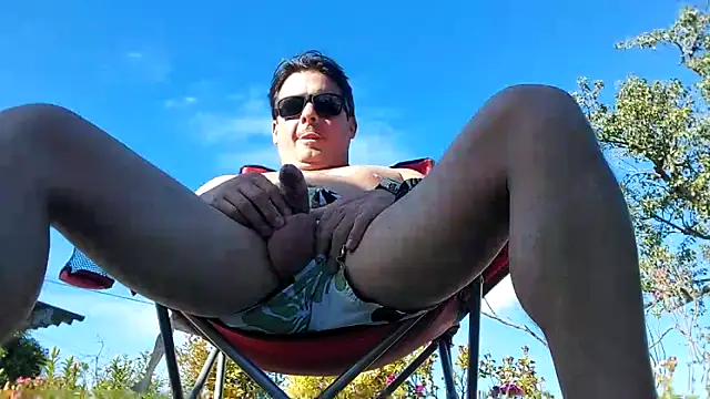 Jose HotLatino online show from 9, 6, 2026