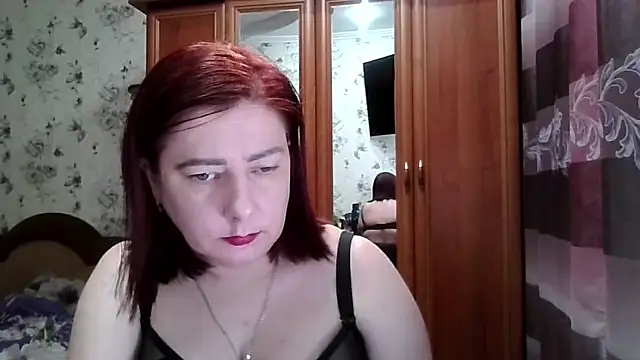 Snapshot of SophieNightAh chatting on 4, 2, 2026 SophieNightAh online show from 4, 2, 2026