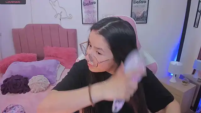 Amy joones online show from 15, 11, 2025