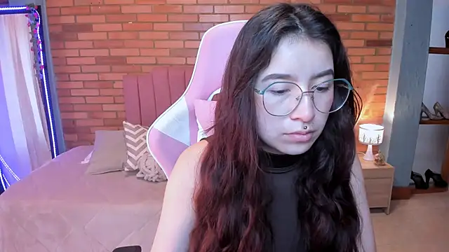 Snapshot of Amy_joones chatting on 3, 6, 2026 Amy joones online show from 3, 6, 2026