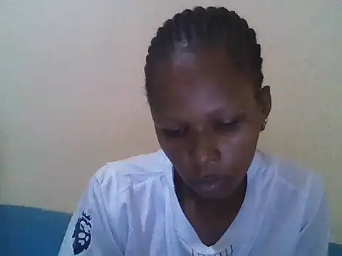 Snapshot of CharlotteDee chatting on 5, 10, 2025 CharlotteDee online show from 5, 10, 2025