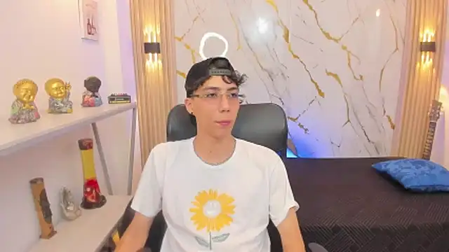 Snapshot of Nikolay_Gregori chatting on 29, 5, 2026 Nikolay Gregori online show from 29, 5, 2026