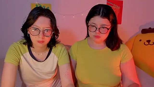 Snapshot of Gaby_Danna chatting on 15, 11, 2025 Gaby Danna online show from 15, 11, 2025