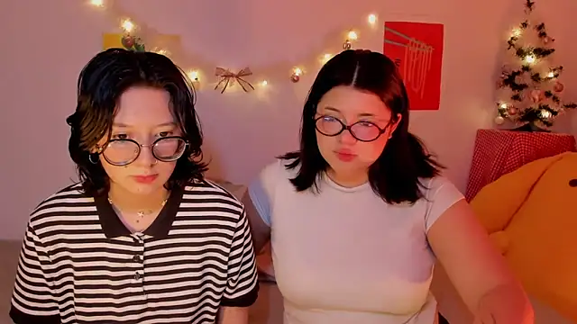 Snapshot of Gaby_Danna chatting on 18, 12, 2025 Gaby Danna online show from 18, 12, 2025