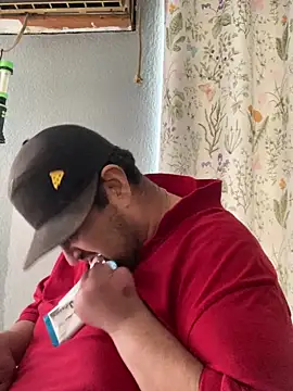 Miguel16i online show from 6, 3, 2025