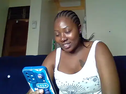 Snapshot of choco_dimples chatting on 8, 2, 2025 choco dimples online show from 8, 2, 2025