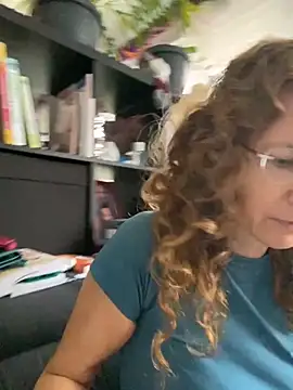 AnnikaRose online show from 30, 10, 2025