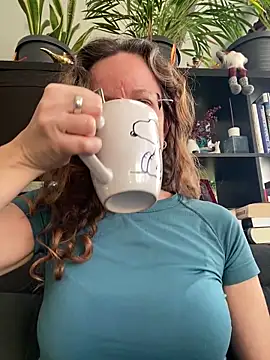 AnnikaRose online show from 6, 3, 2026