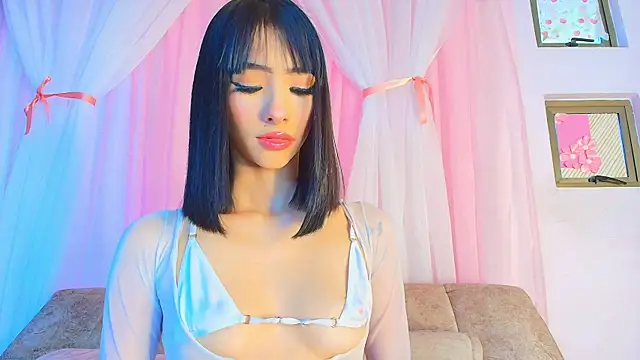 liccy hall online show from 12, 3, 2026