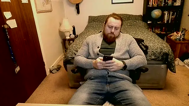 Snapshot of Hairy_Guy30 chatting on 11, 1, 2025 Hairy Guy30 online show from 11, 1, 2025