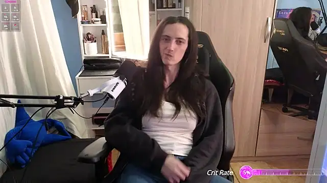 Snapshot of MemiKouki chatting on 18, 2, 2025 MemiKouki online show from 18, 2, 2025