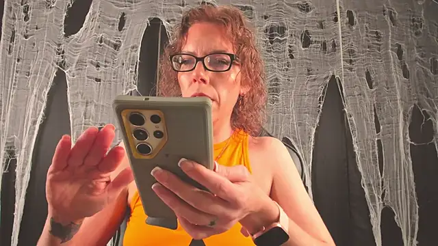 SaraDesirexo online show from 28, 10, 2025