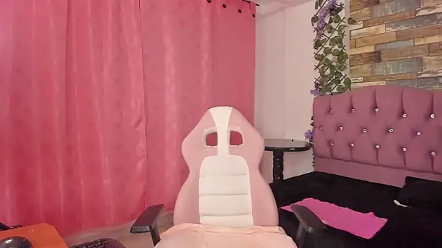 elizabeth mature23 online show from 3, 12, 2024