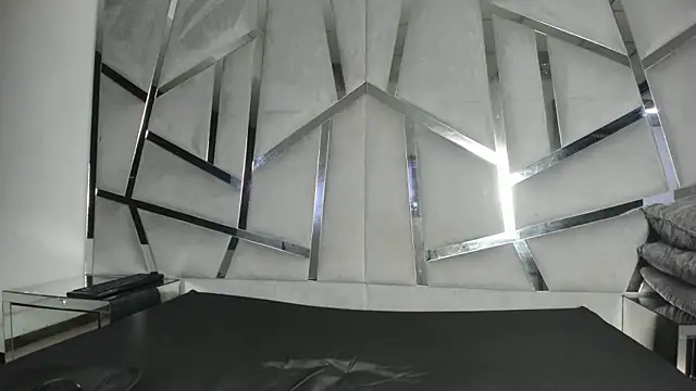 Catherinee69 x online show from 23, 12, 2025