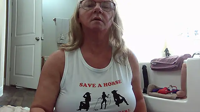 Snapshot of Lollipoplover52 chatting on 6, 12, 2024 Lollipoplover52 online show from 6, 12, 2024
