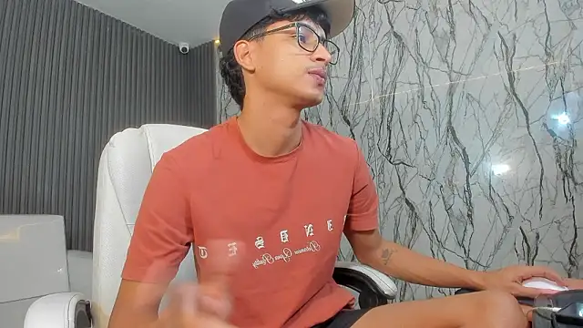 Snapshot of allens_joe chatting on 1, 2, 2026 allens joe online show from 1, 2, 2026