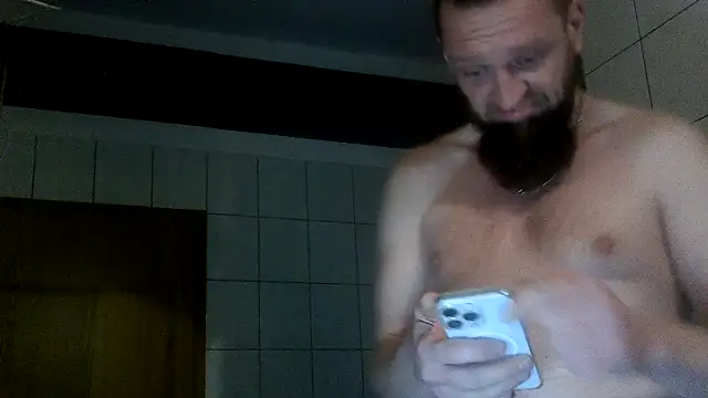 Snapshot of donhulio482 chatting on 29, 10, 2025 donhulio482 online show from 29, 10, 2025