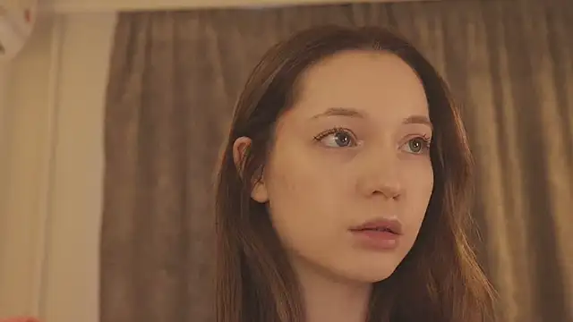 MiaThaine online show from 14, 2, 2026