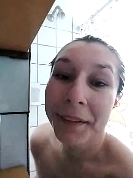 Snapshot of Marye_sony chatting on 7, 11, 2025 Marye sony online show from 7, 11, 2025