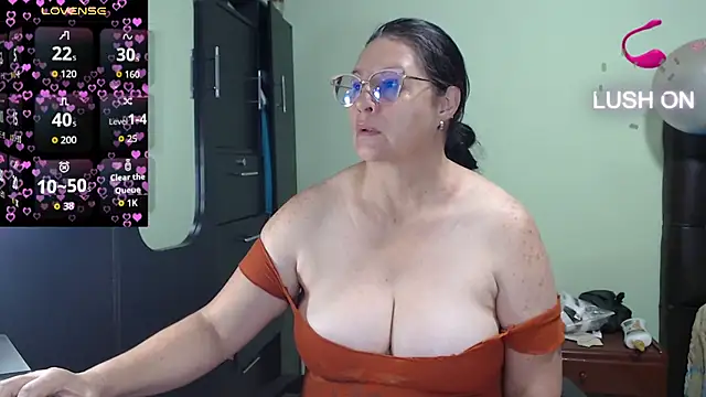 hairyglad69 online show from 24, 10, 2025