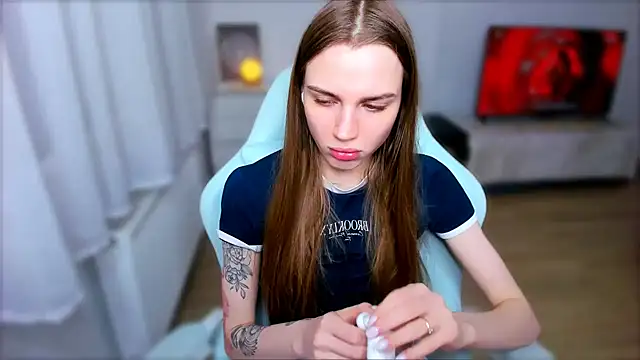 StellaLawless online show from 10, 2, 2025