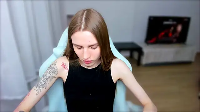 StellaLawless online show from 18, 2, 2025