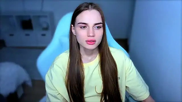 StellaLawless online show from 18, 9, 2025