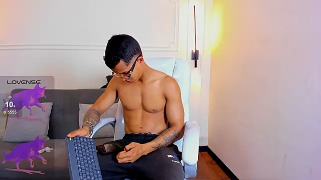 Paradise boy s online show from 28, 2, 2026