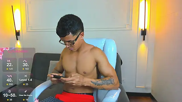 Snapshot of Paradise_boy_s chatting on 4, 5, 2026 Paradise boy s online show from 4, 5, 2026