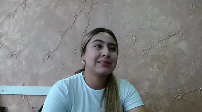 Miabonnett  online show from 14, 3, 2025