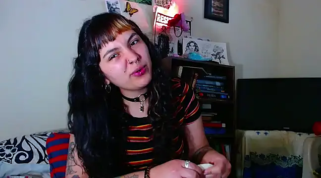 sweetiee mary online show from 25, 2, 2025