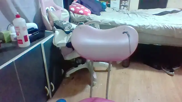 Jennxdolls online show from 27, 12, 2024