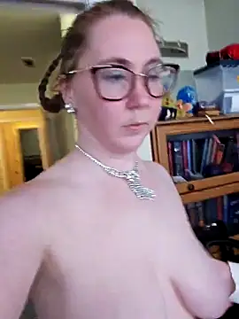 Snapshot of littlelustlamb chatting on 6, 12, 2024 littlelustlamb online show from 6, 12, 2024