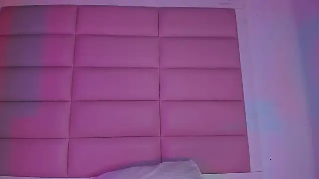 little-Emma online show from 15, 12, 2025