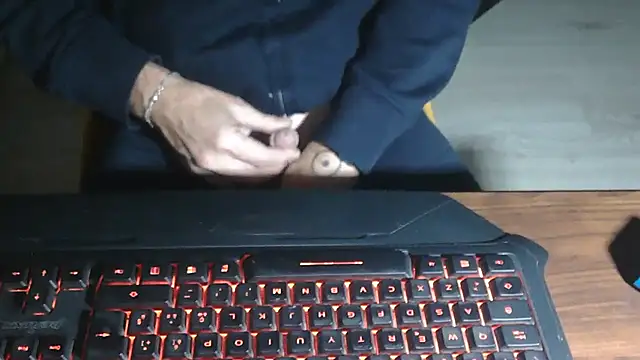 Adri gard online show from 7, 11, 2025