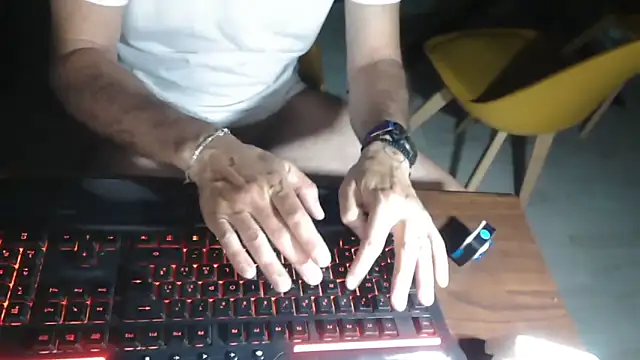 Snapshot of Adri_gard chatting on 31, 5, 2026 Adri gard online show from 31, 5, 2026
