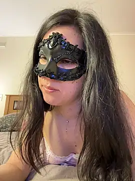 Reinacatchile online show from 16, 12, 2024