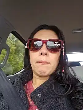 Reinacatchile online show from 2, 2, 2025