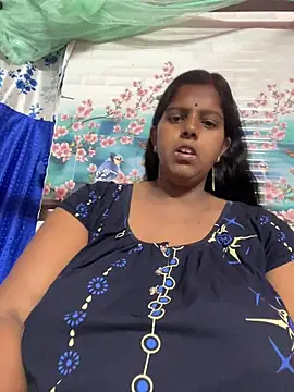 Beauty-queen online show from 2, 4, 2026