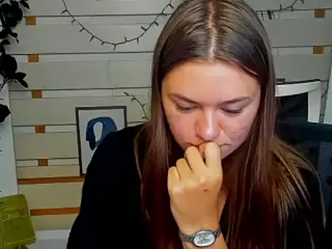 Josephine Kiss online show from 23, 6, 2026