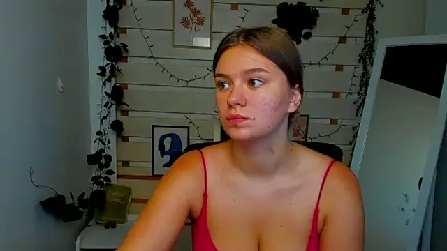 Josephine Kiss online show from 3, 8, 2026