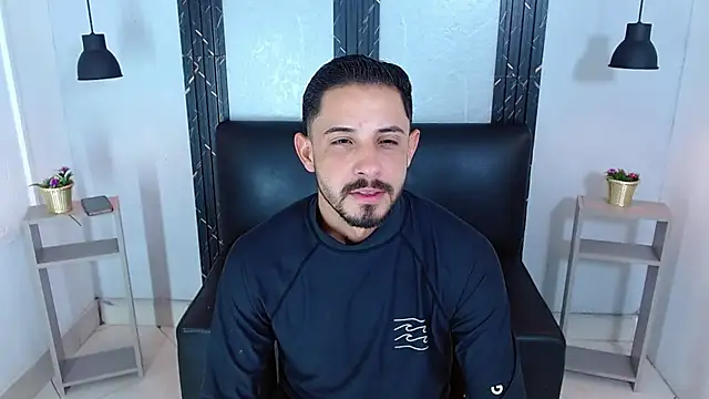 Snapshot of Erick_Wall chatting on 16, 7, 2026 Erick Wall online show from 16, 7, 2026