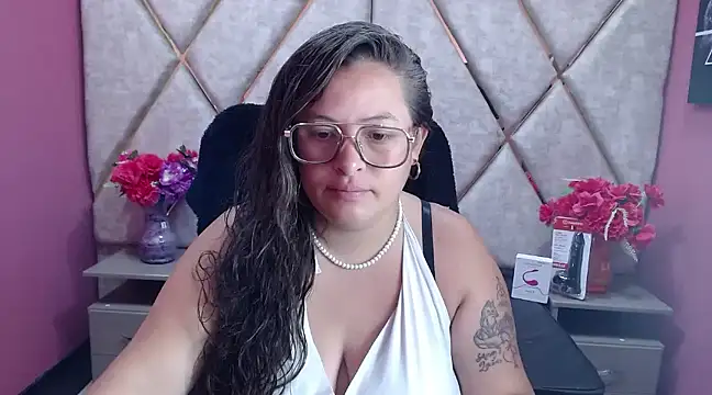 Snapshot of SaraThomso chatting on 13, 3, 2025 SaraThomso online show from 13, 3, 2025