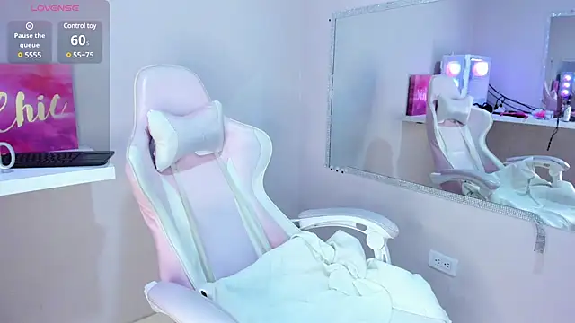 Danna 777  online show from 23, 3, 2025