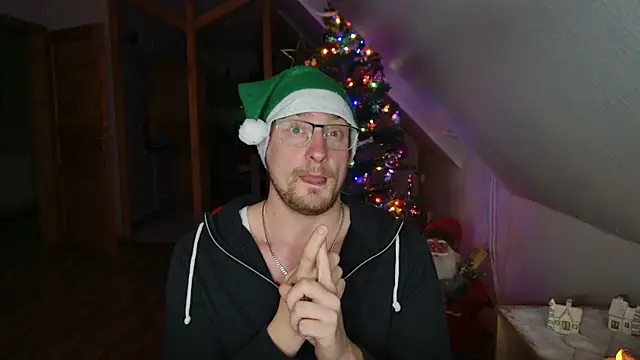 Snapshot of Relsxboy chatting on 20, 12, 2024 Relsxboy online show from 20, 12, 2024