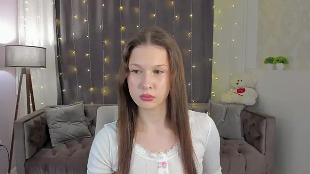 Snapshot of Cute__Alicia chatting on 20, 2, 2025 Cute Alicia online show from 20, 2, 2025