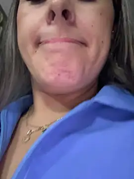 ALONDRAMILF online show from 2, 2, 2025