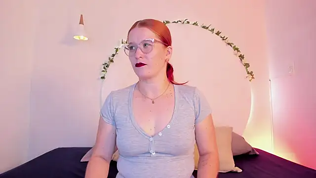 Snapshot of AllisonRoberts_ chatting on 16, 1, 2026 AllisonRoberts online show from 16, 1, 2026