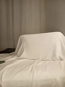 AnnieBraa online show from 12, 1, 2026