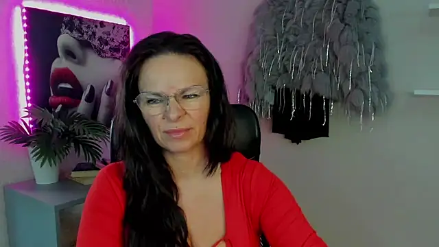 HelenLuxx online show from 21, 3, 2025